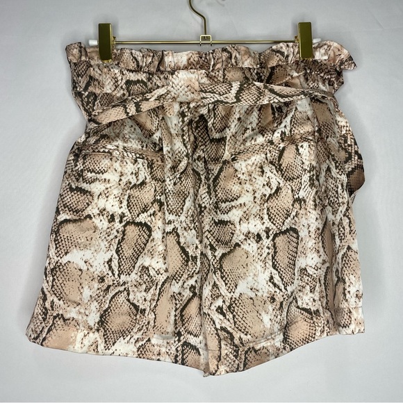 L’Academie Jane Short in Tan Snakeskin - Picture 5 of 7